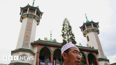 BBC News Top Stories-World China Human Rights Watch accuses Beijing of closing and destroying mosques