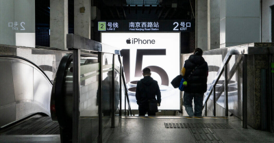 纽约时报中文网 - 英文原版-英Has China Lost Its Taste for the iPhone