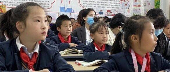 姚洋：基础教育阶段，不应该有好学校坏学校之分