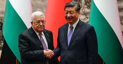 纽约时报中文网 - 英文原版-英As China Looks to Broker Gaza Peace Antisemitism Surges Online