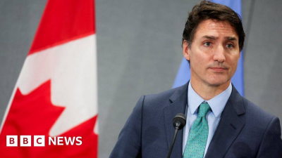 BBC News Top Stories-In Trudeau facing cold reality after lonely week on world stage