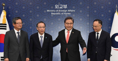 Reuters-South Korea hosts Japan China as US allies try to reassure Beijing