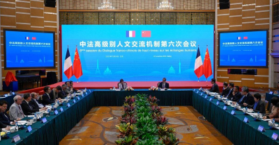 Reuters-French foreign minister says France committed to dialogue with China