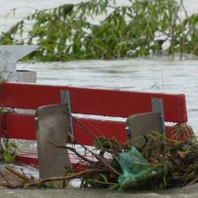 Nature重磅：AI击败最先进全球洪水预警系统，提前7天预测河流洪水，每年挽救数千人生命