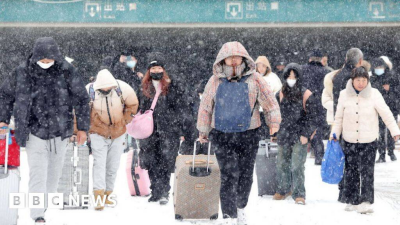 BBC News Top Stories-World China Snowstorms spoil Lunar New Year travel for millions