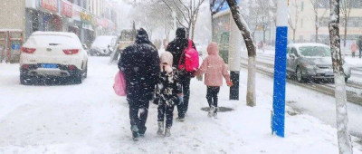 代表呼吁：青少年需要吃苦，反对学校一有雨雪就停课