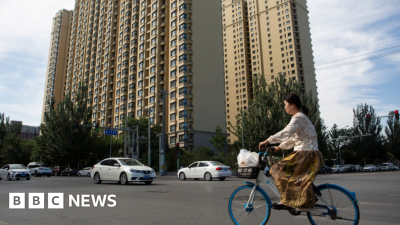 BBC News Top Stories-World Evergrande Anxious Chinese home buyers reel from crisis