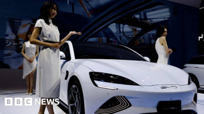 BBC News Top Stories-Business Chinas BYD closer to taking Teslas electric car top spot