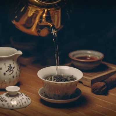 一年新增2万家！「新中式茶馆」爆火背后，到底谁在赚钱？